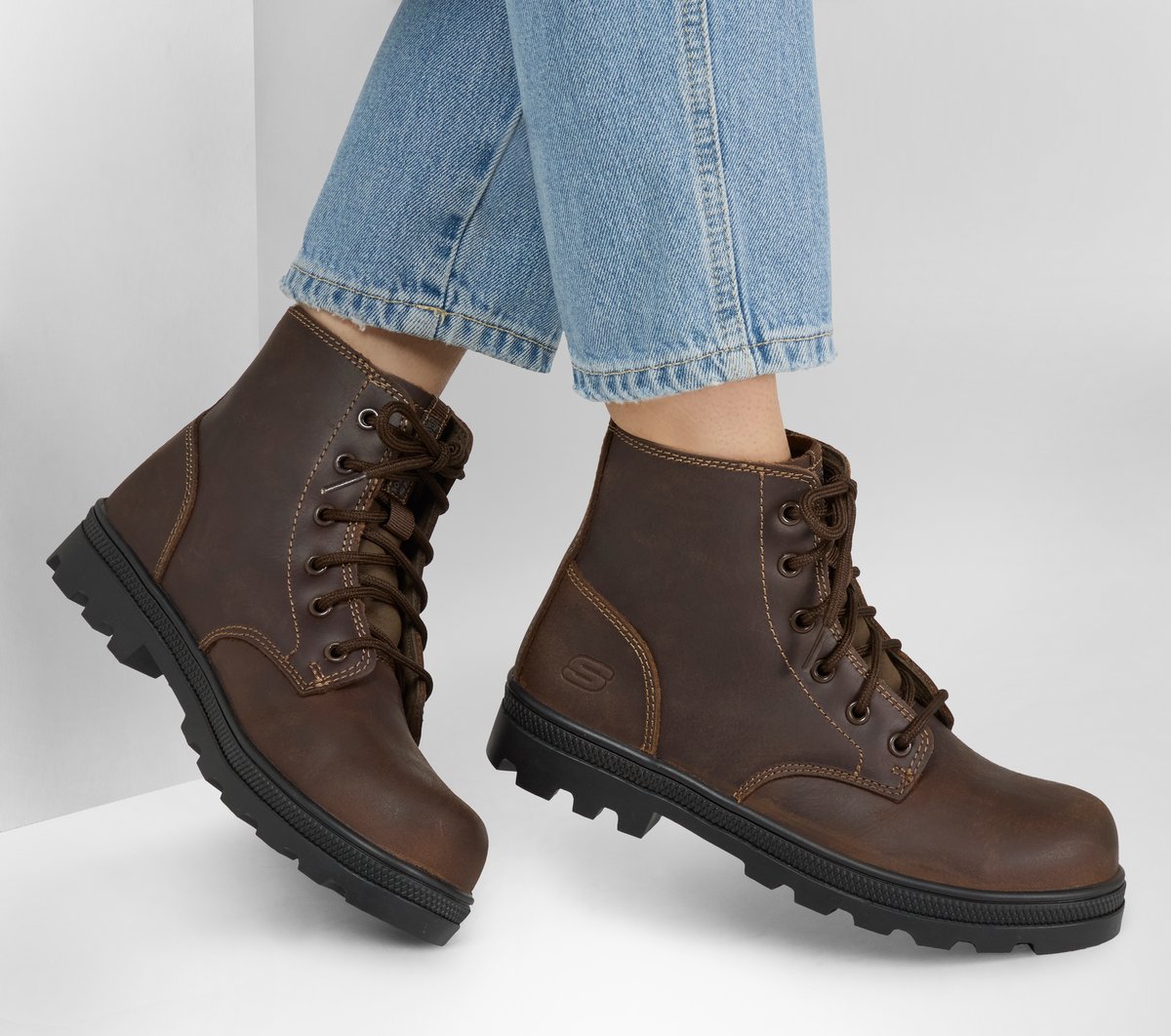 Work: Rotund - Finnen / Skechers Women