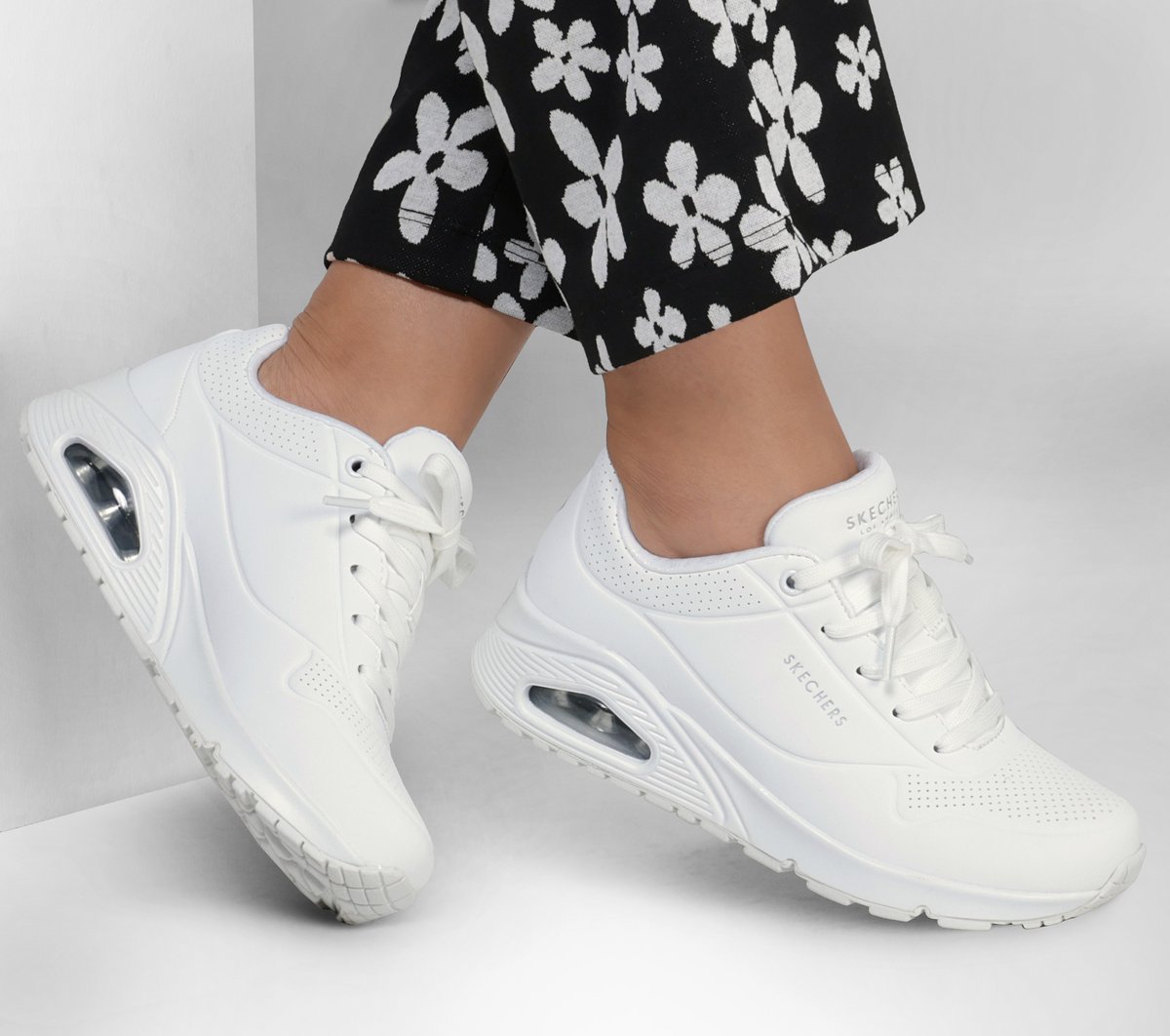UNO - Stand on Air / Skechers Women