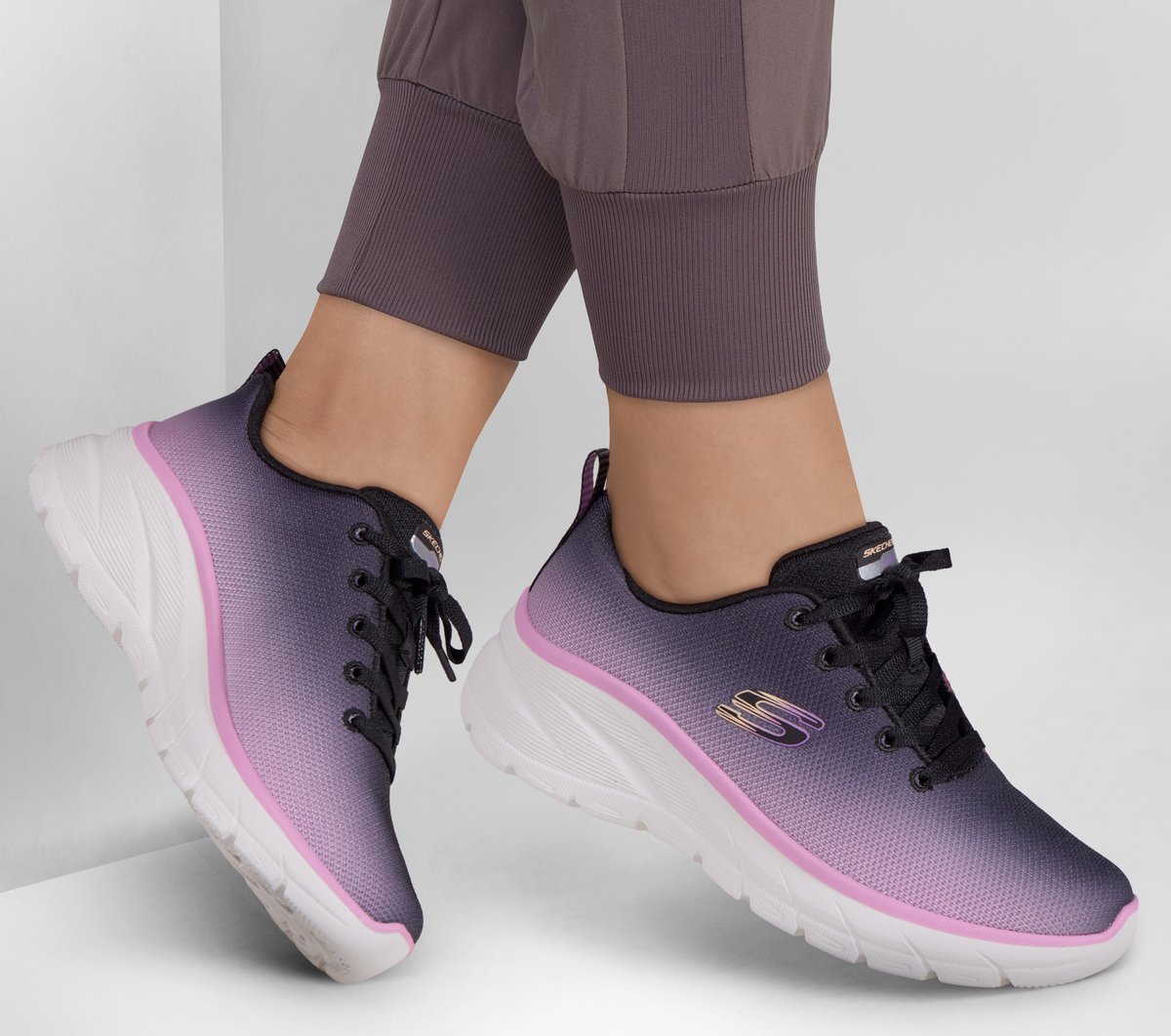 Fashion Fit 2.0 / Skechers Women