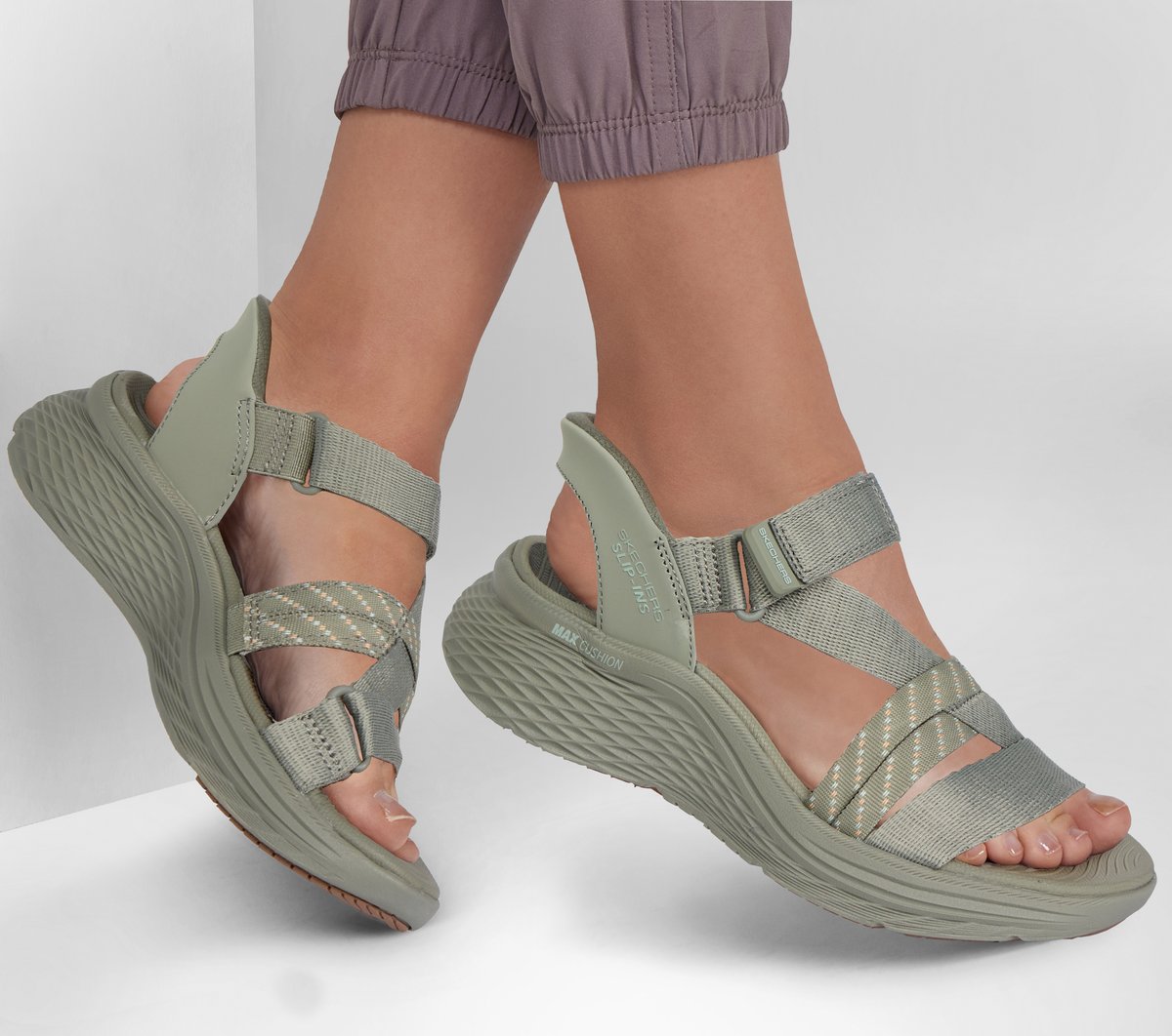 Slip-ins: Max Cushioning Elite 2.0 Sandal - Emery / Skechers Women