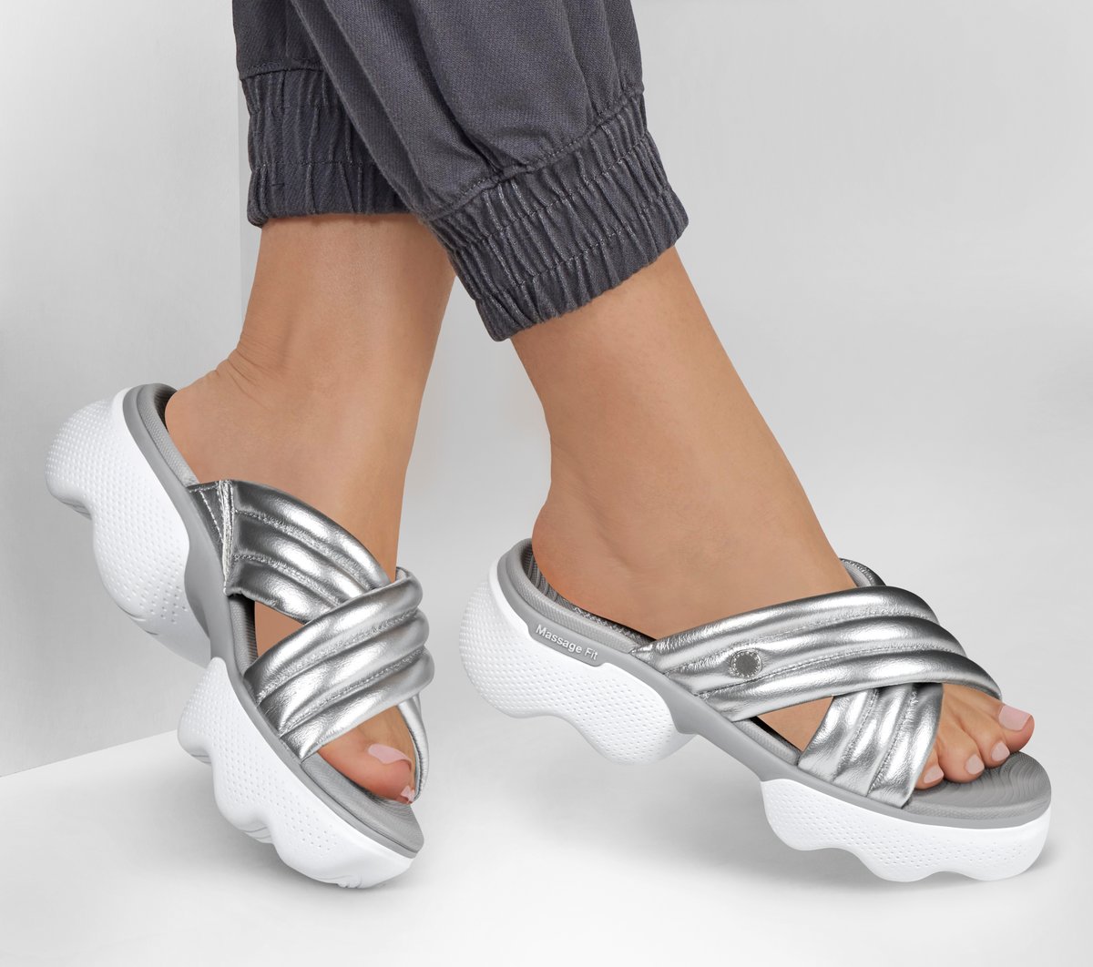 Martha Stewart:Massage Fit Edge - Shine Bright / Skechers Women