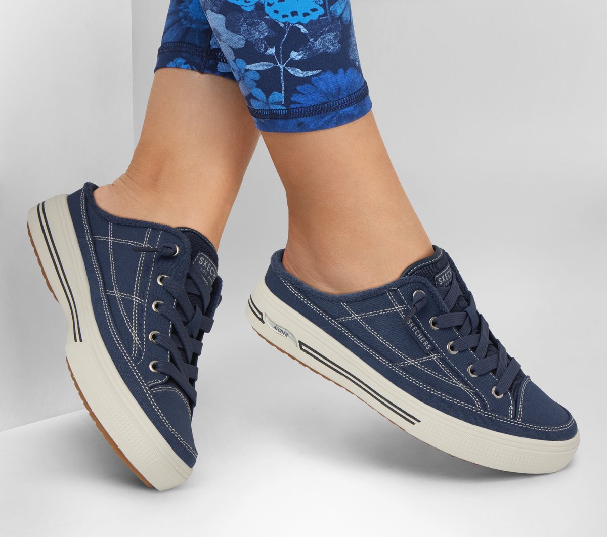 Arch Fit Arcade - Find Ya There / Skechers Women