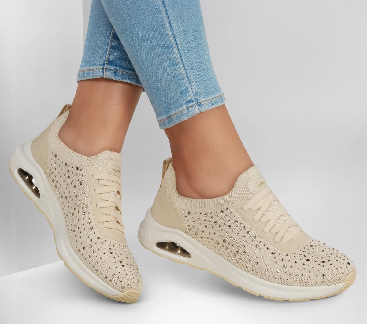 Relaxed Fit: Arch Fit UNO - Starla / Skechers Women