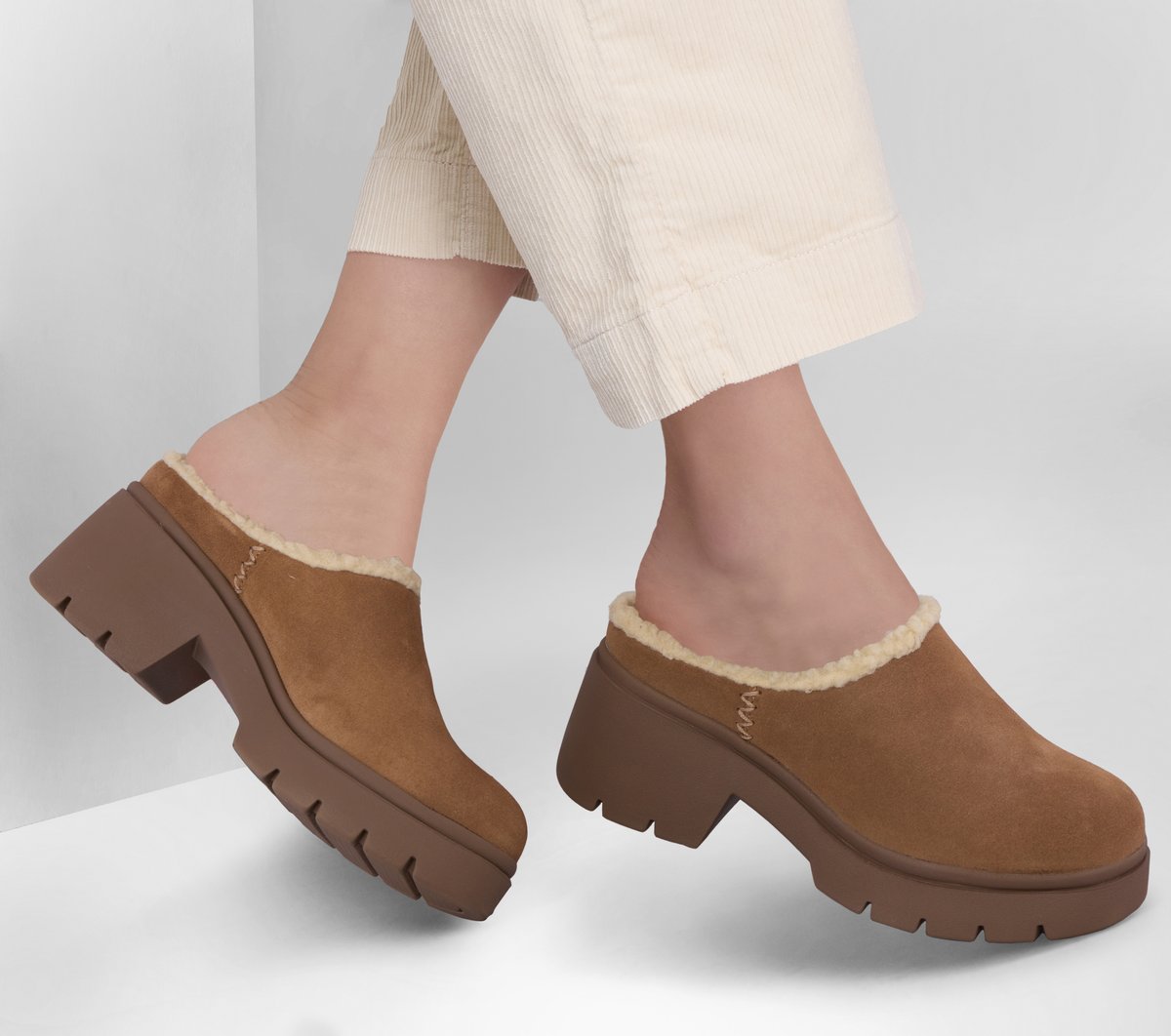Cozy City / Skechers Women