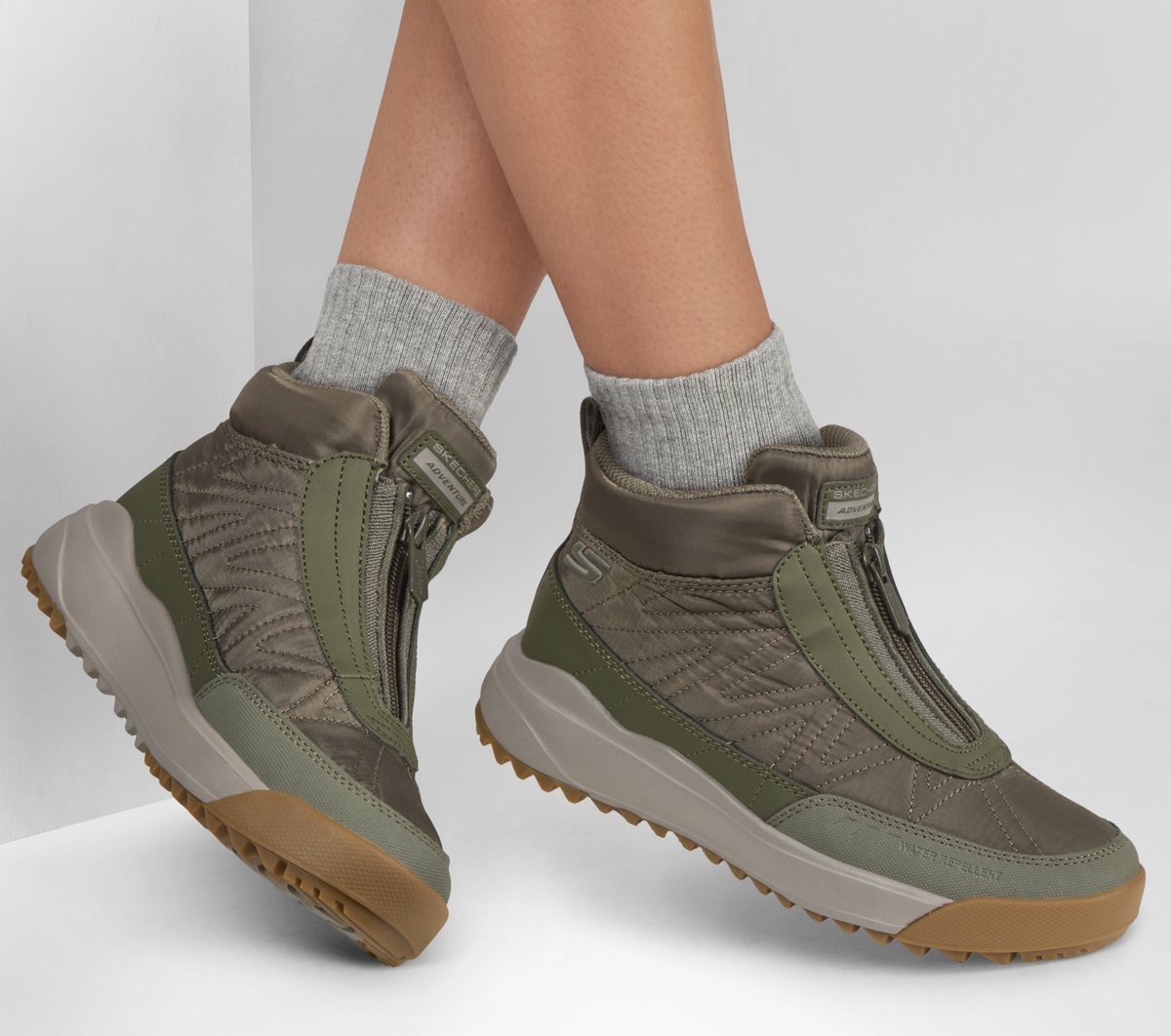 Relaxed Fit: Yana - Point Judith / Skechers Women