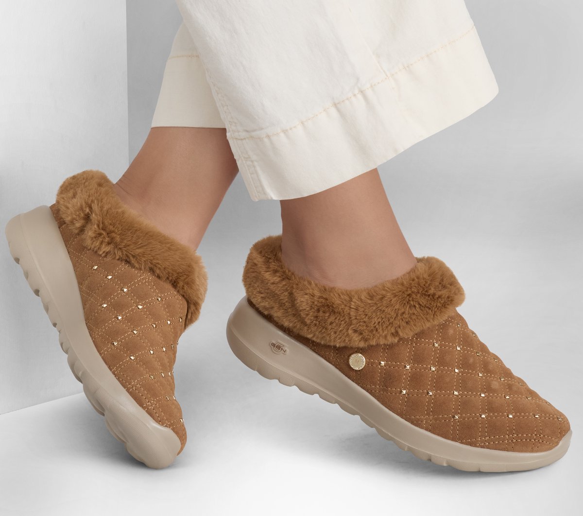 Martha Stewart: On-The-GO Joy - Mallie / Skechers Women