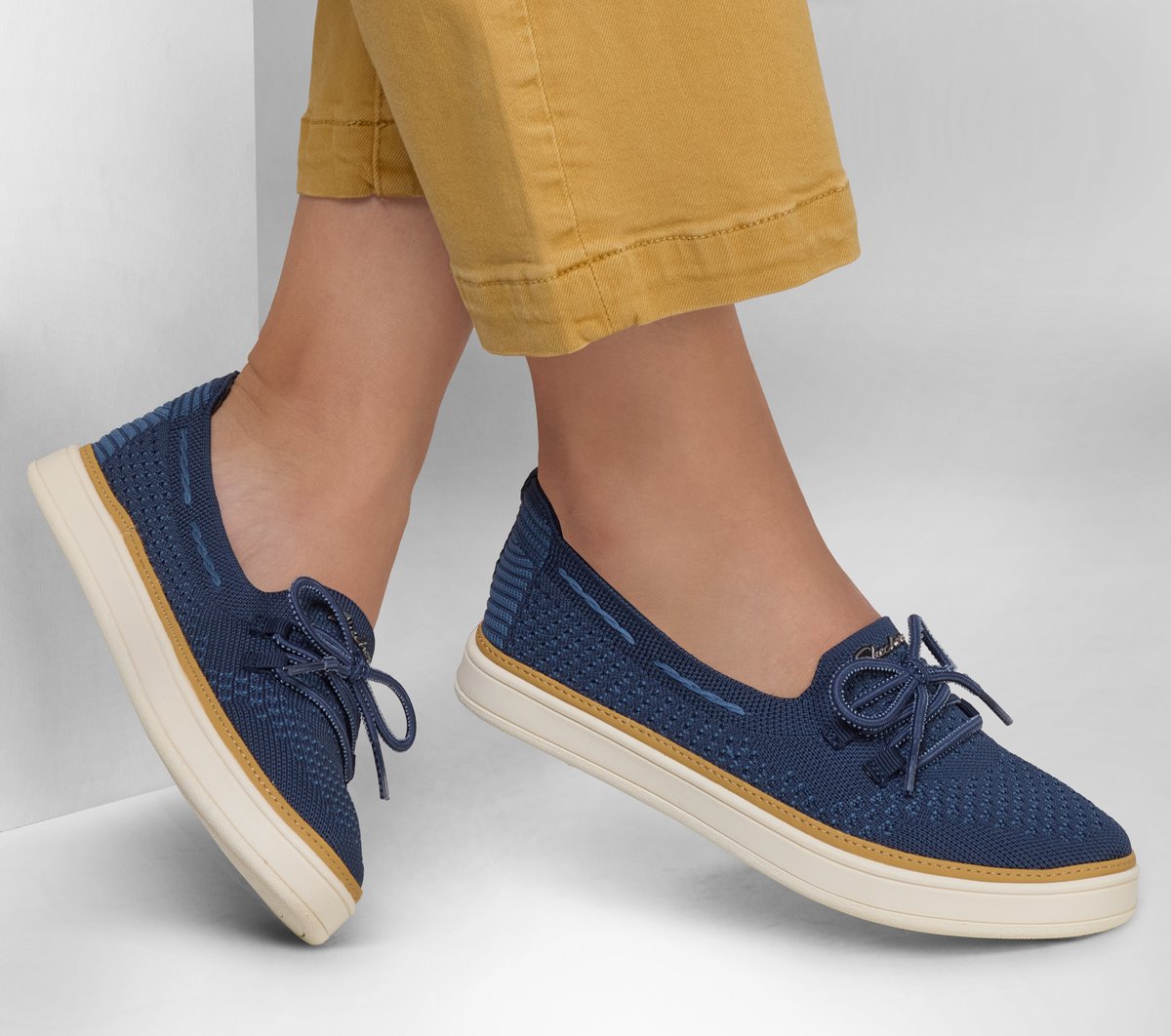 Coastal Drive / Skechers Women