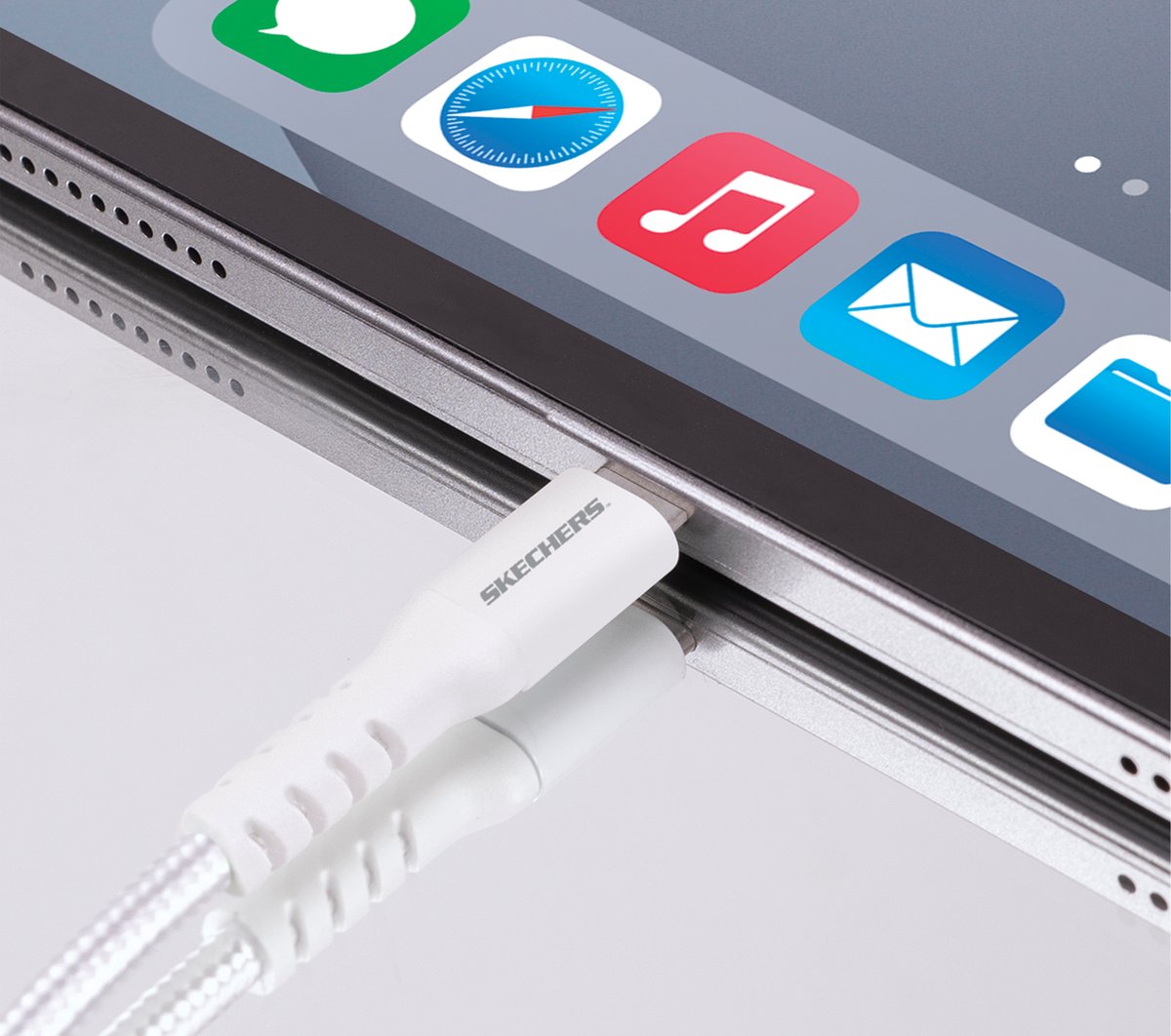 Lightning to USB-C Charging Cable / Skechers Clothing