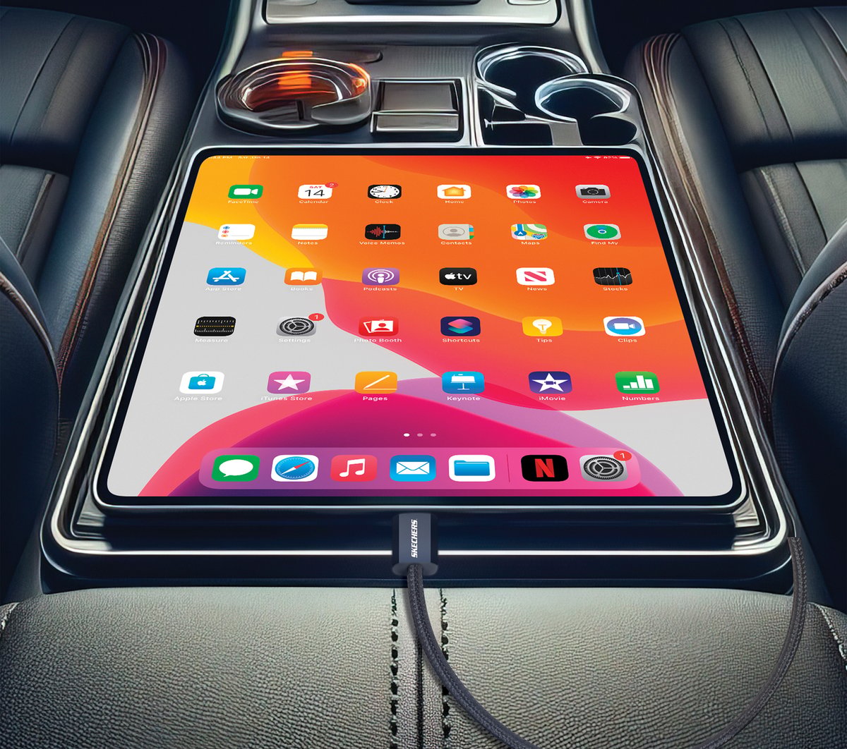 30W USB-C Car Charging Kit / Skechers Clothing